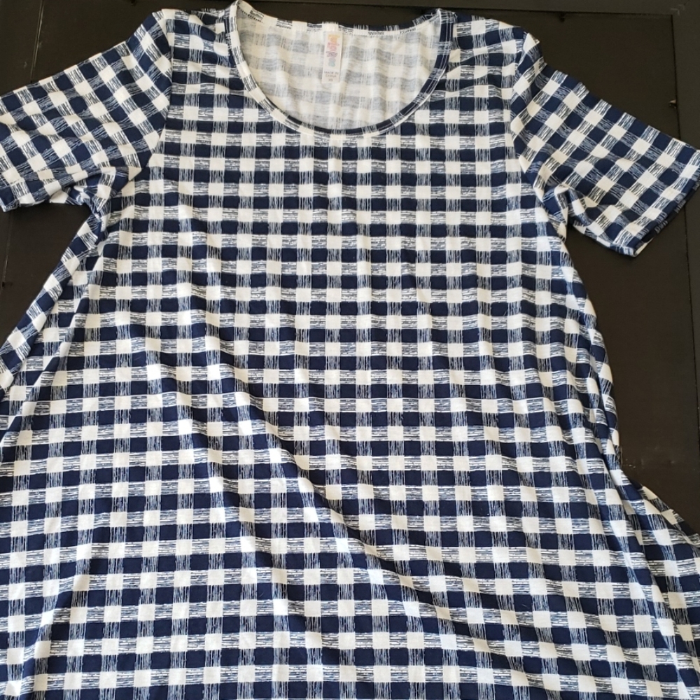 Lularoe Perfect T